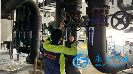 酒店空調專業清洗全攻略 85%投訴率降低與30%節電雙效方案